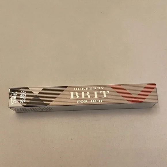 BURBERRY ✨ - Picture 1 of 3